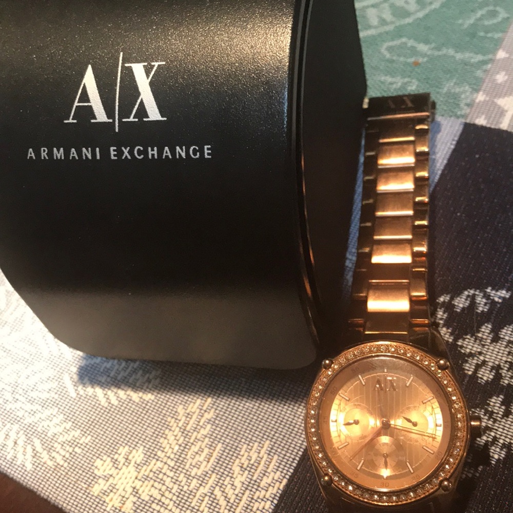 Watch - Picture 3 of 3